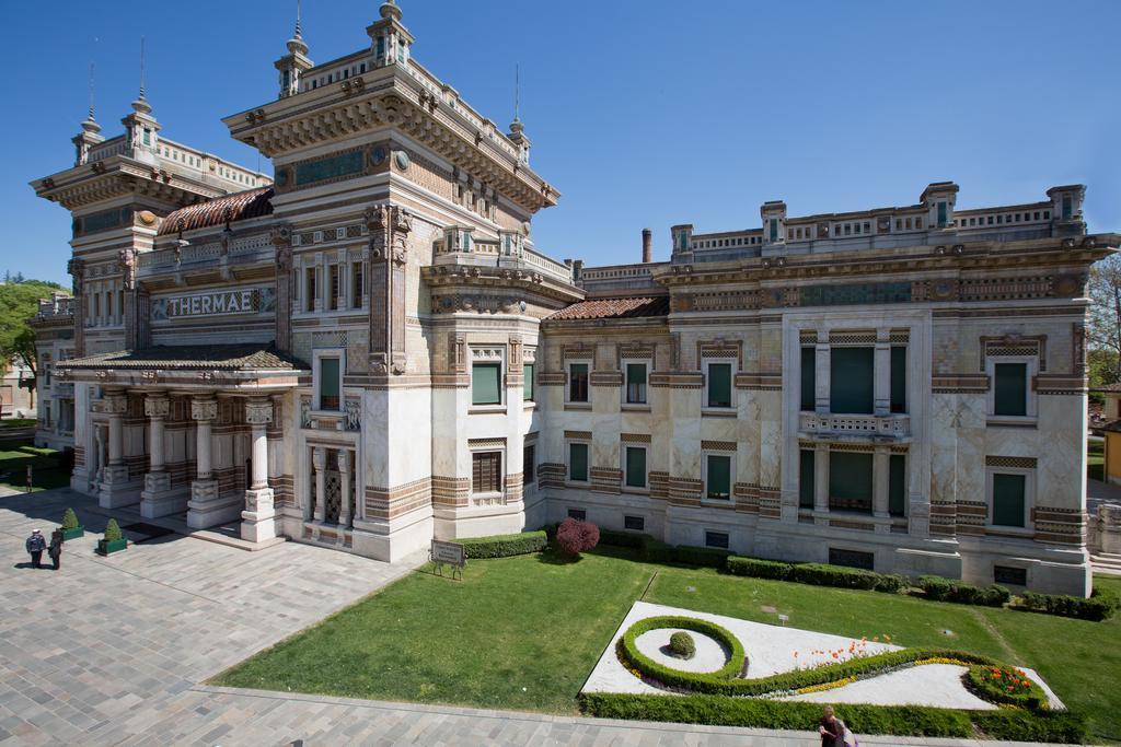 Hotel Kursaal Bb Salsomaggiore Terme Exterior foto